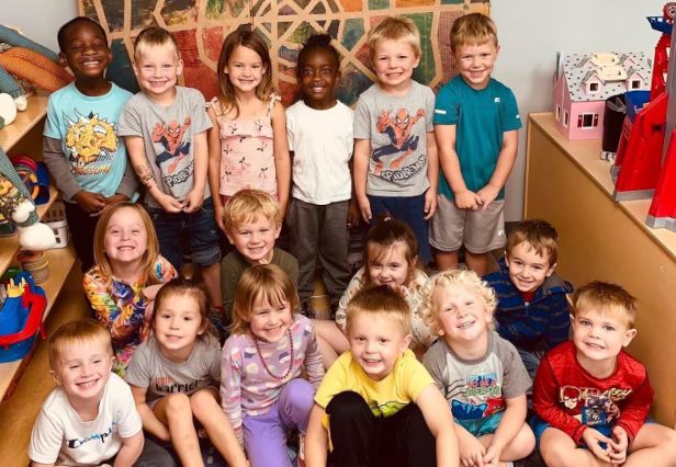 kids class photo